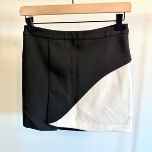 BCBGMaxAzria Black and White Asymmetrical Skirt NWT